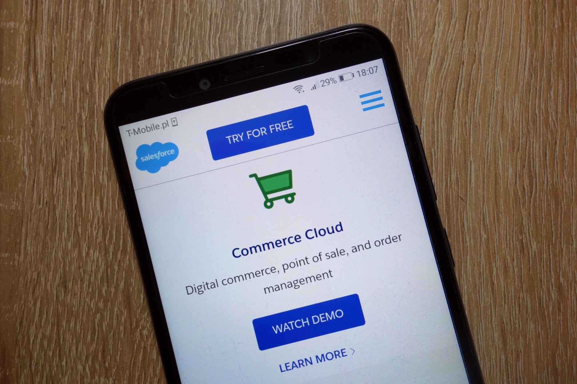 7 Reasons to Choose Salesforce Commerce Cloud over SAP Commerce Cloud